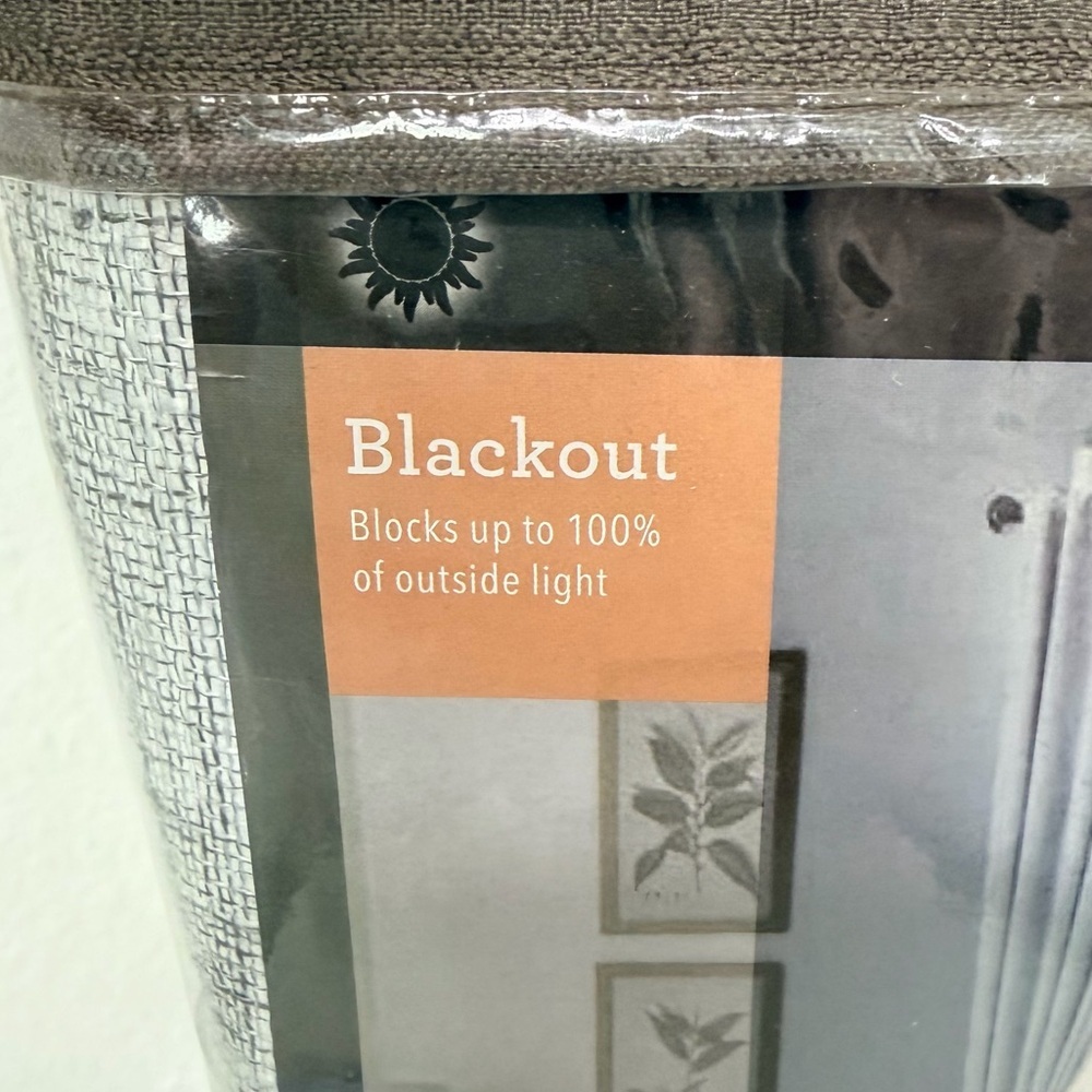 Allen + Roth‎ Gray Blackout Curtains 84" one panel - Picture 5 of 8